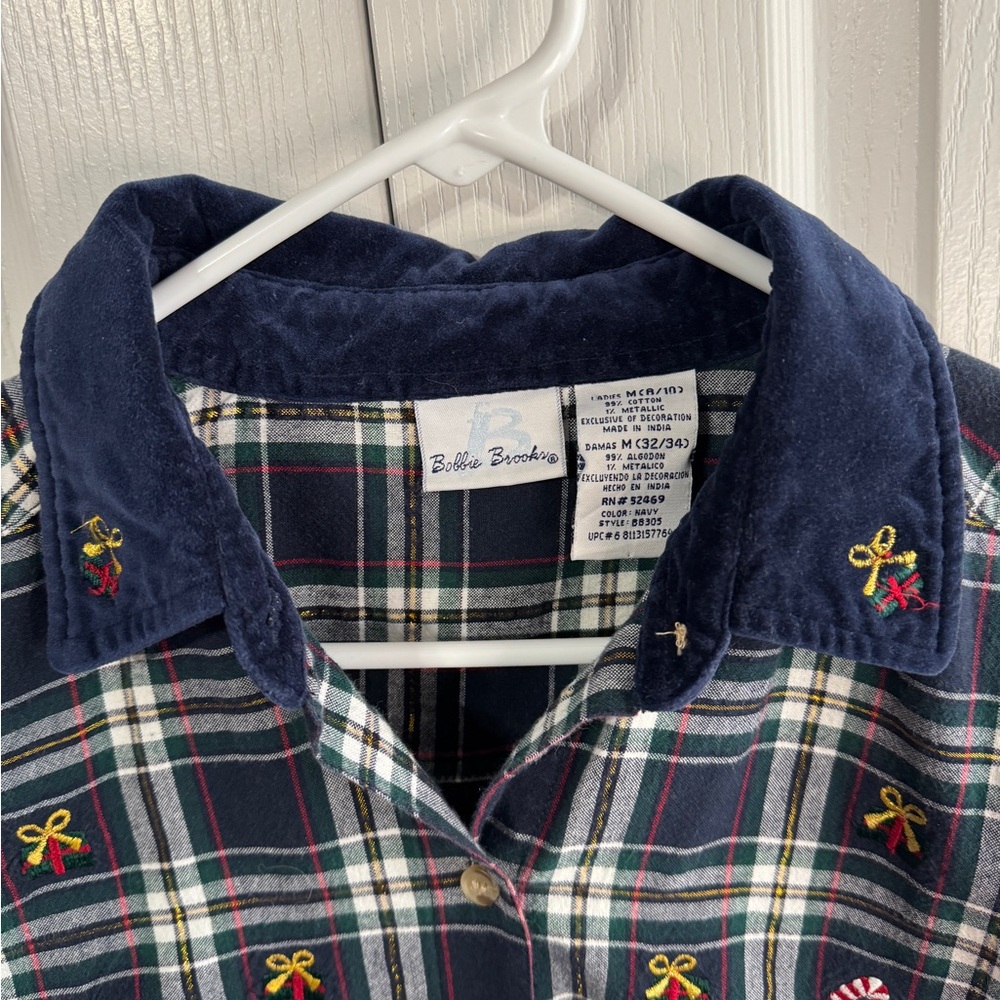 Bobbie Brooks plaid long‎ sleeve button up Christmas size medium - Picture 3 of 5